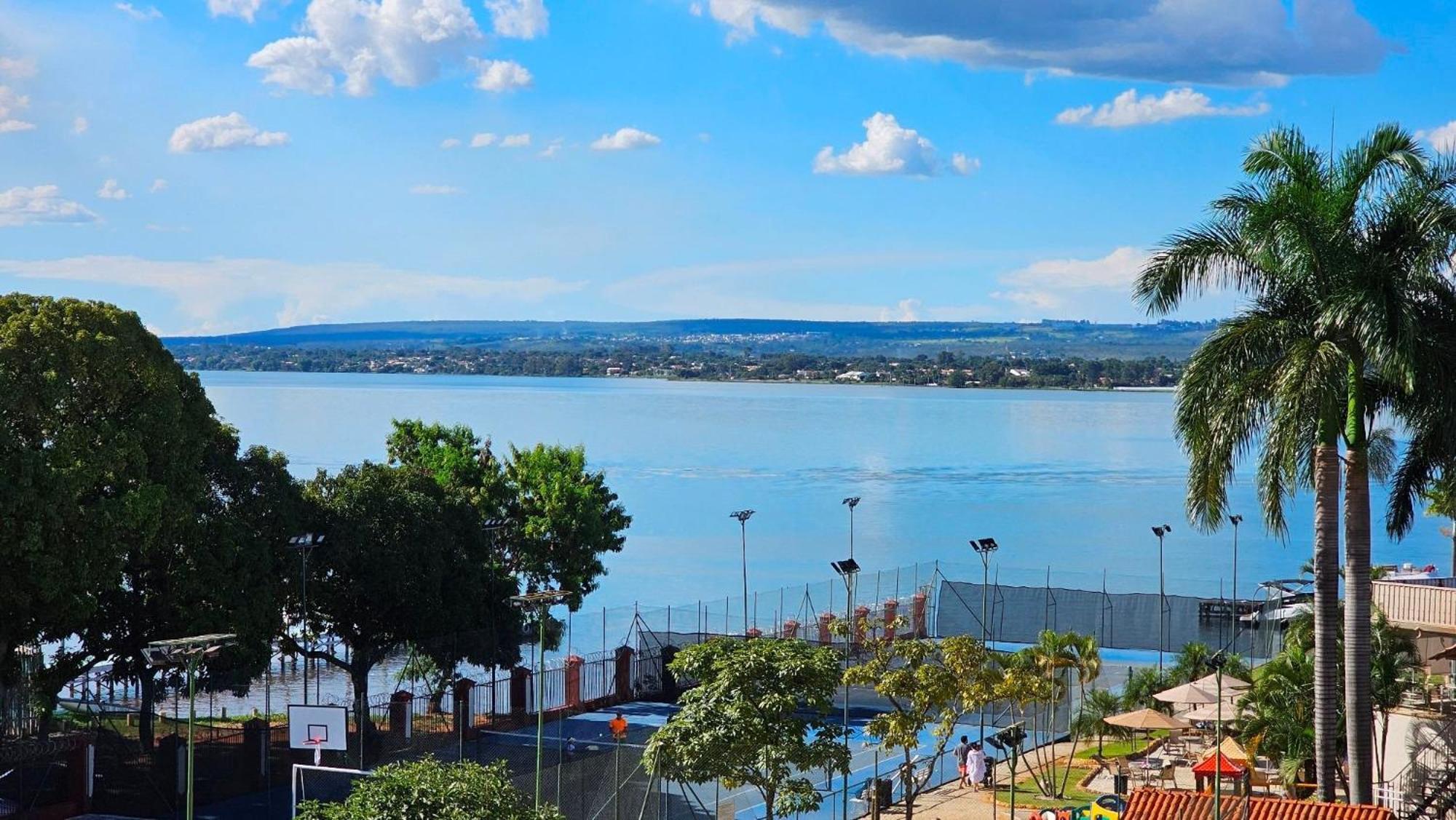 Flat 430 Lindo Com Vista Para O Lago Brasilia Bagian luar foto