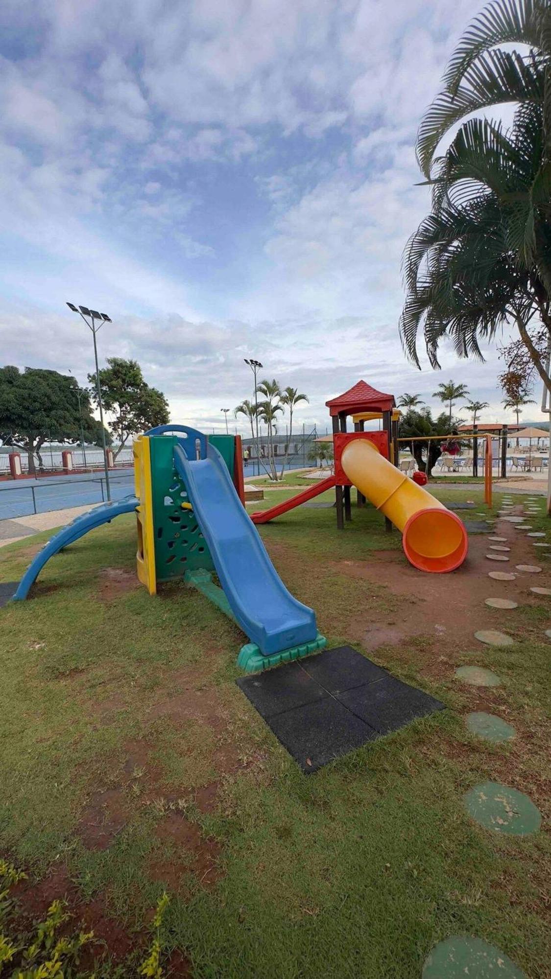 Flat 430 Lindo Com Vista Para O Lago Brasilia Bagian luar foto